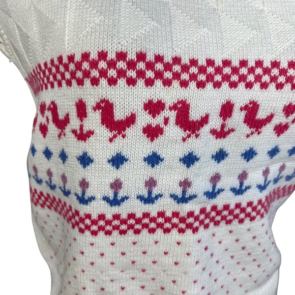 Duck & Heart Sleeveless Sweater - Picture 2 of 9